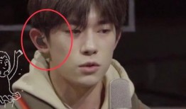 何炅易烊千玺最新爆料,揭秘娱乐圈幕后故事与青春回忆